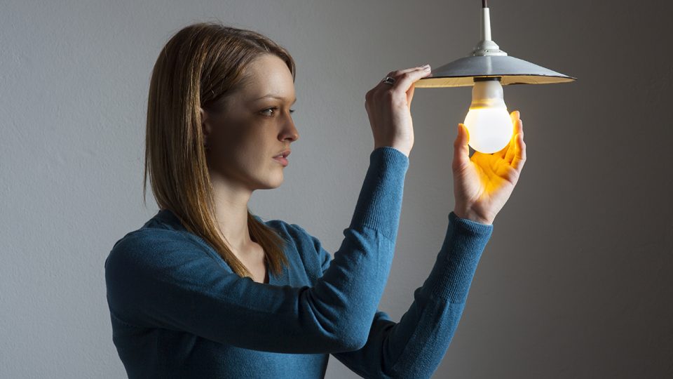 change-light-bulb.jpg